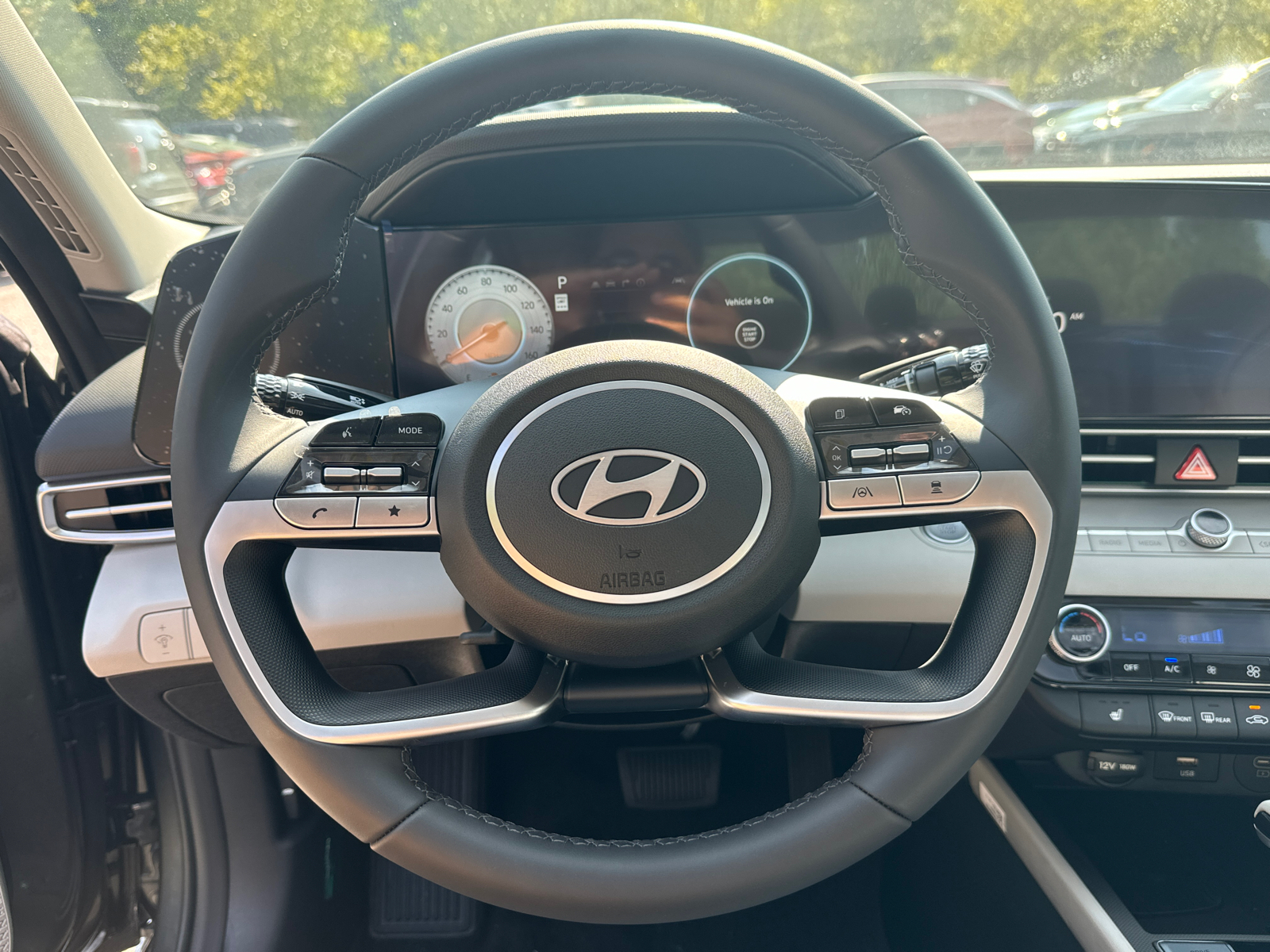 2024 Hyundai Elantra Limited 25