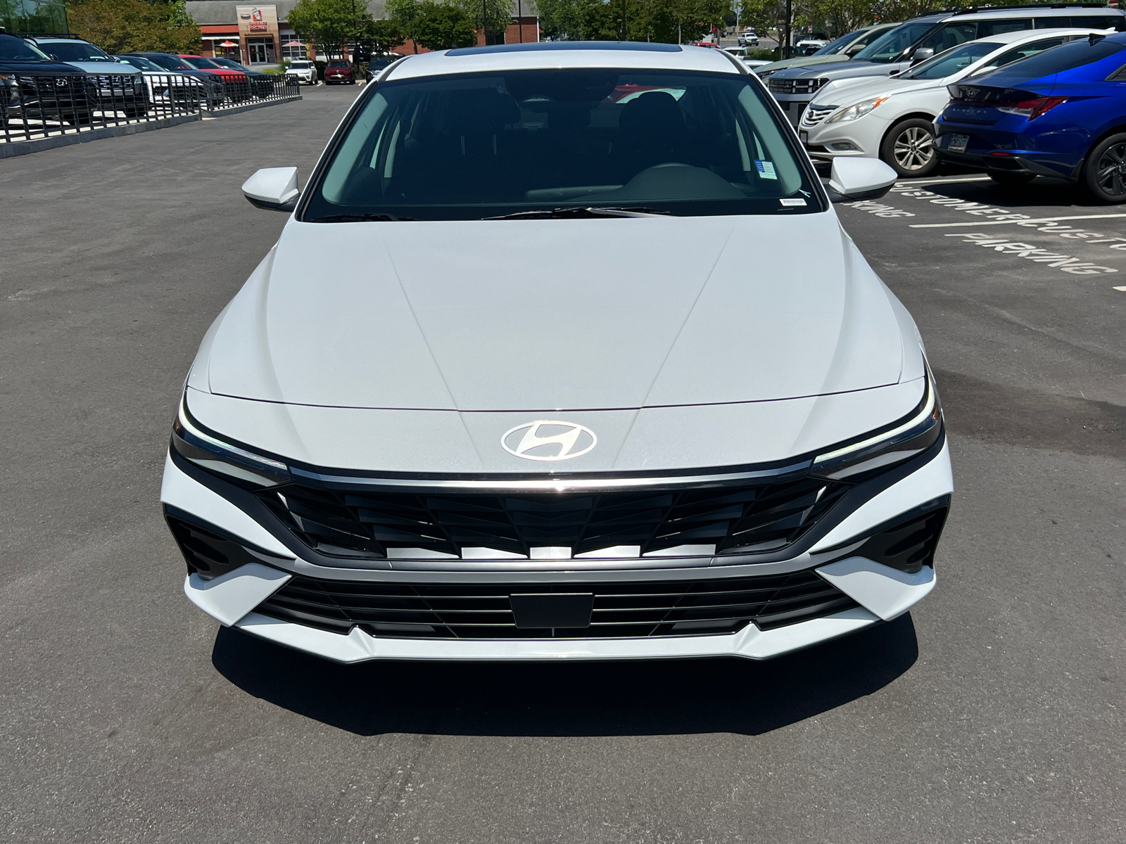 2024 Hyundai Elantra SEL 3