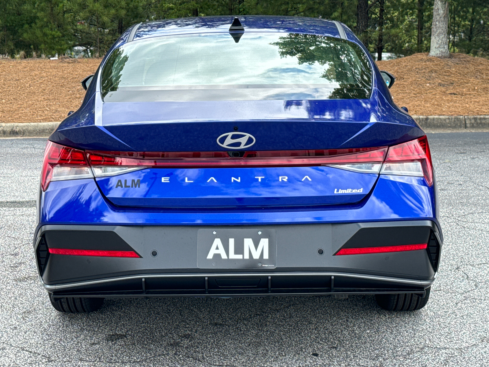 2024 Hyundai Elantra Limited 8