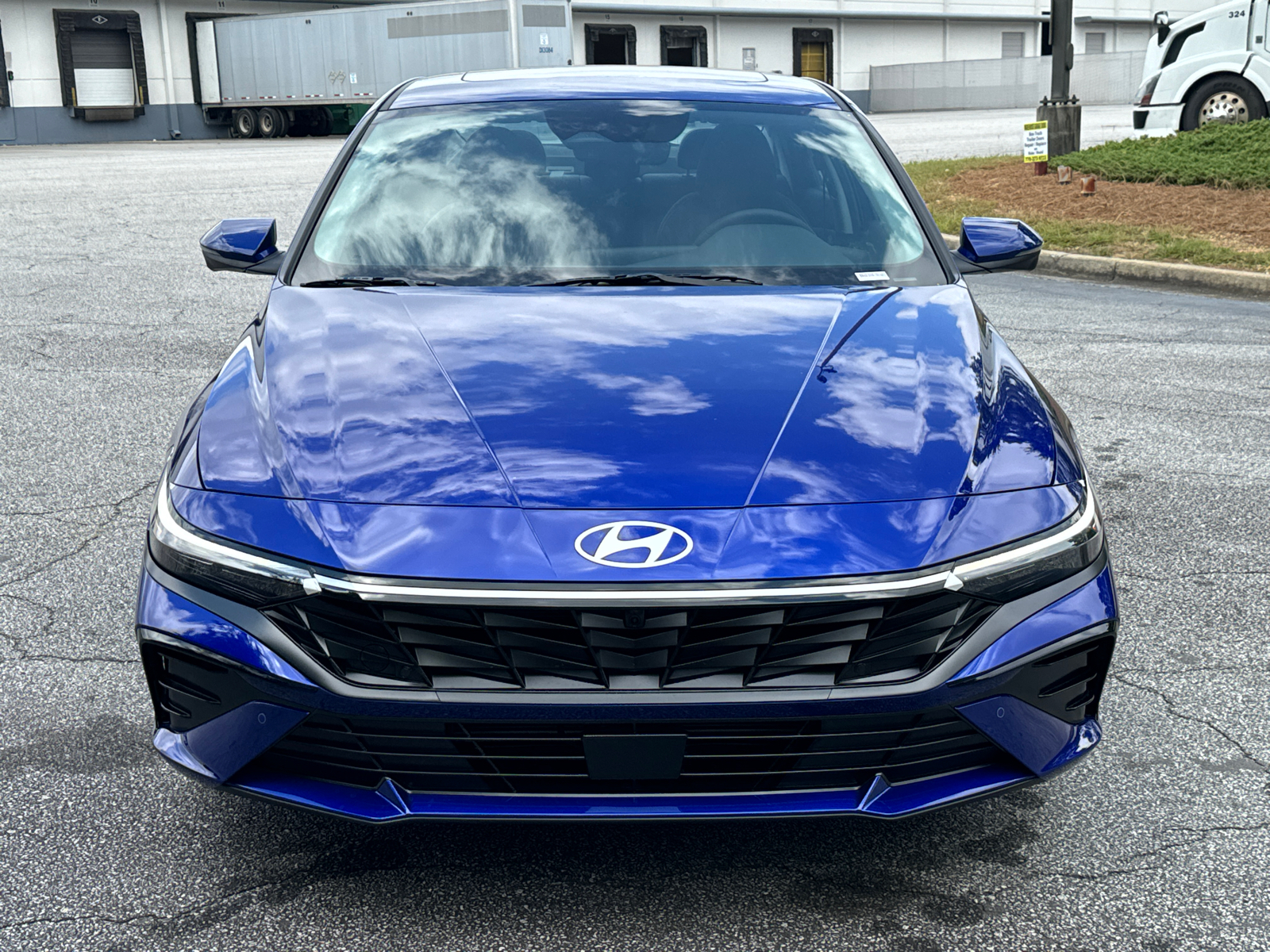 2024 Hyundai Elantra Limited 3