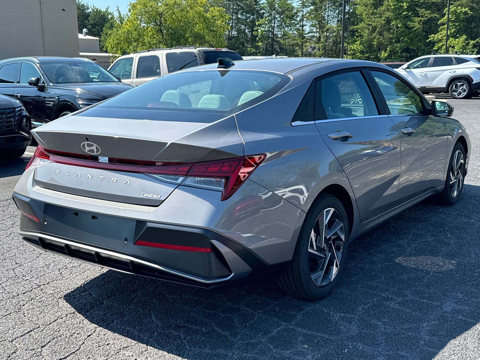 2024 Hyundai Elantra Limited 5