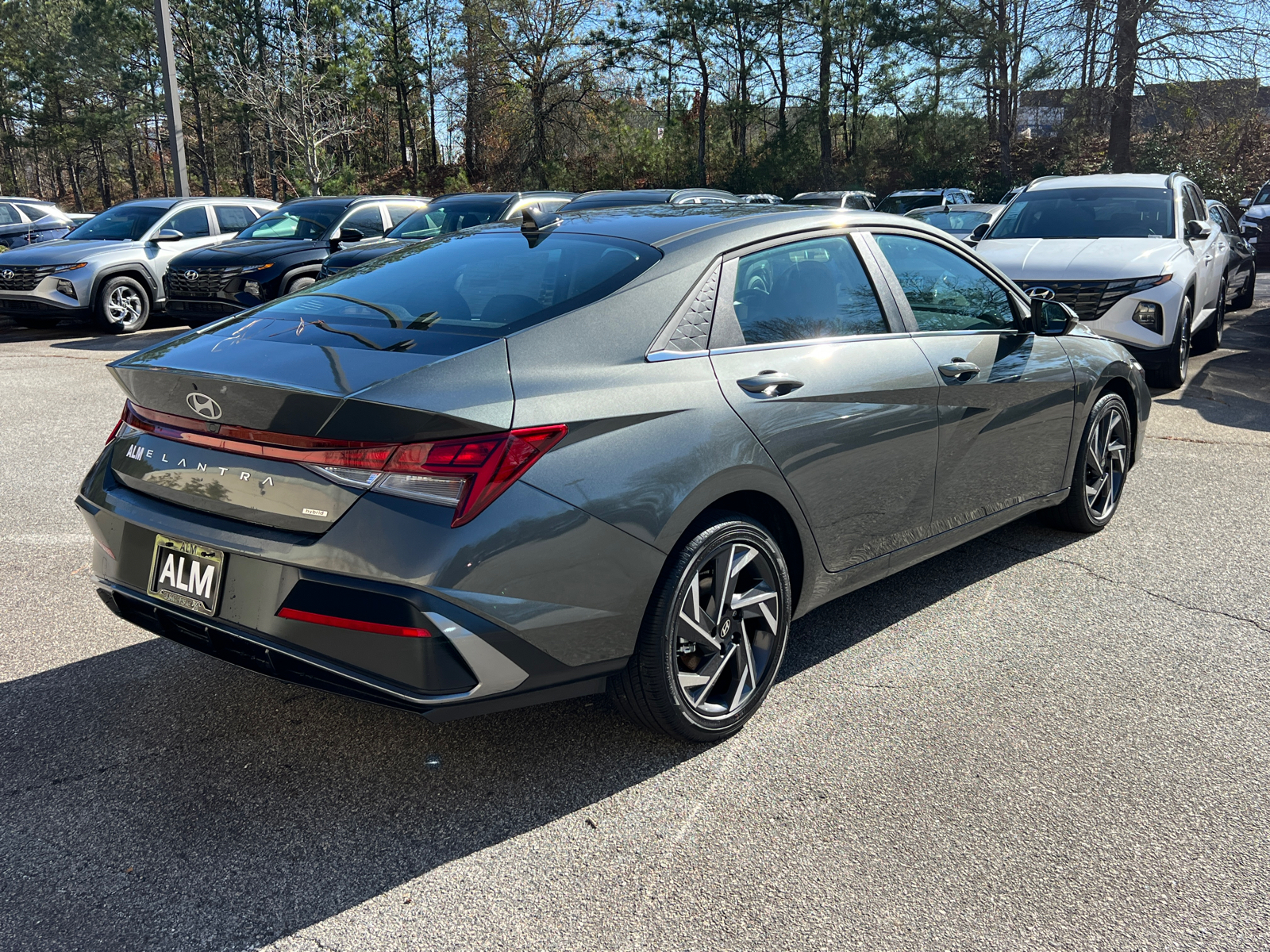 2025 Hyundai Elantra Hybrid Limited 5