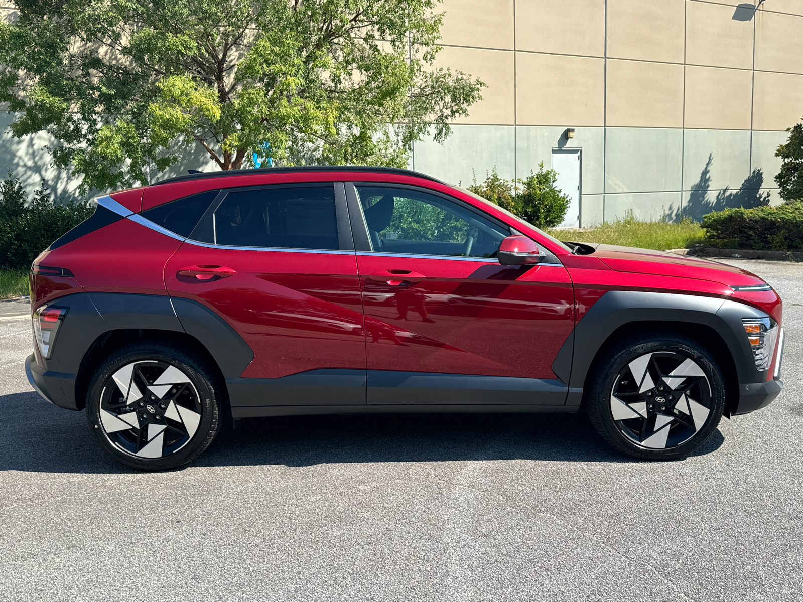 2025 Hyundai Kona Limited 4