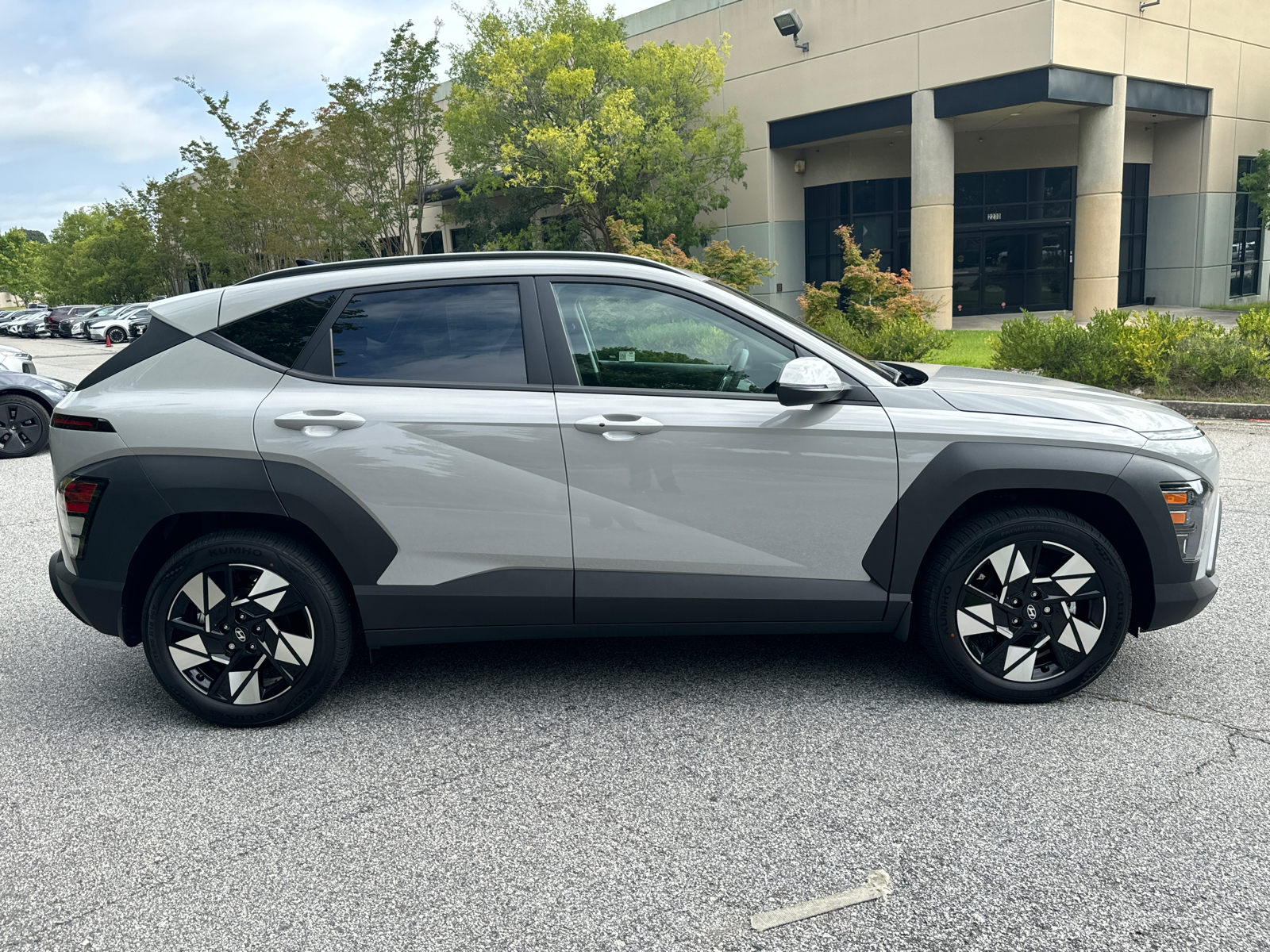 2025 Hyundai Kona SEL 4