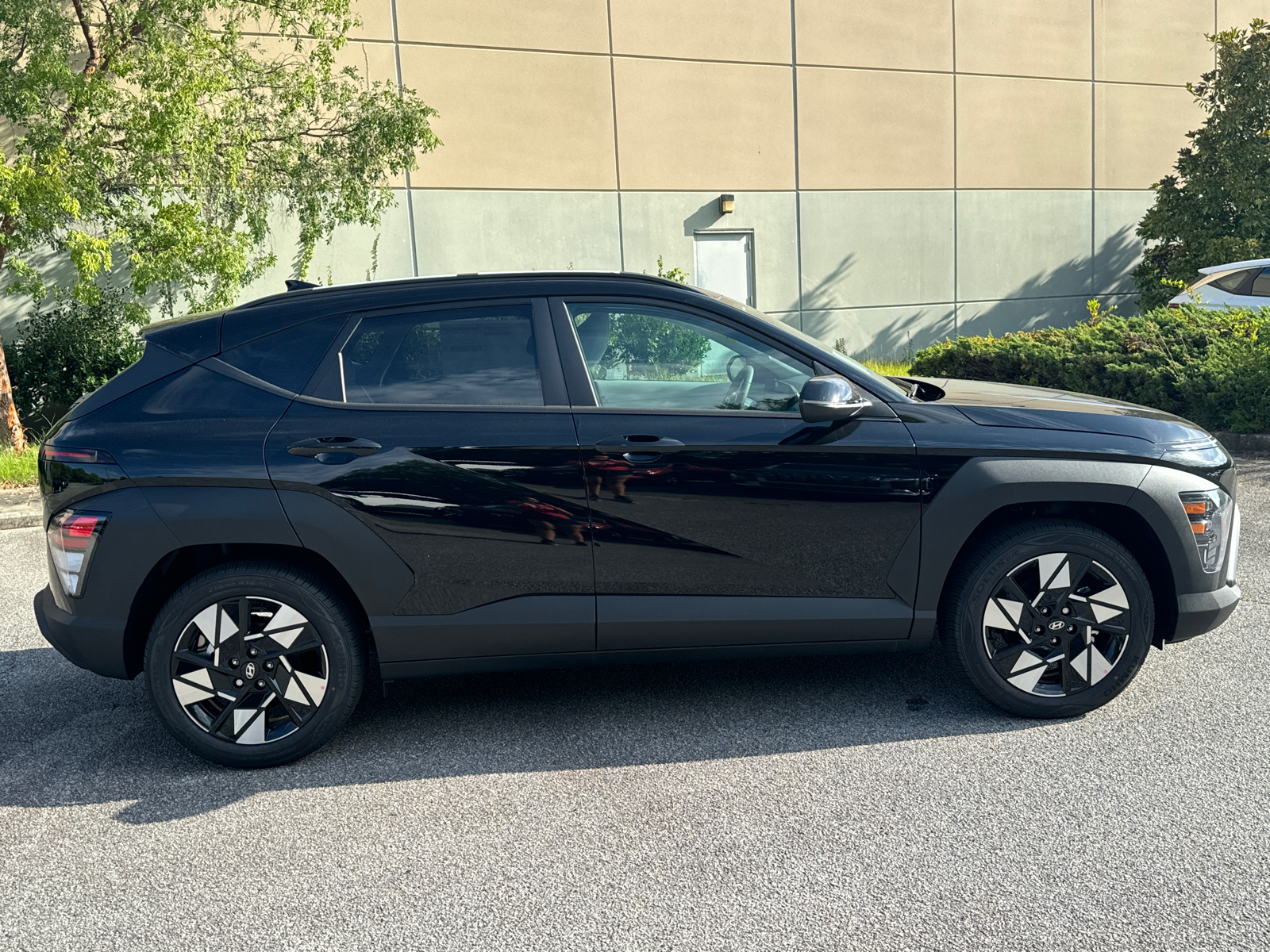 2025 Hyundai Kona SEL 4