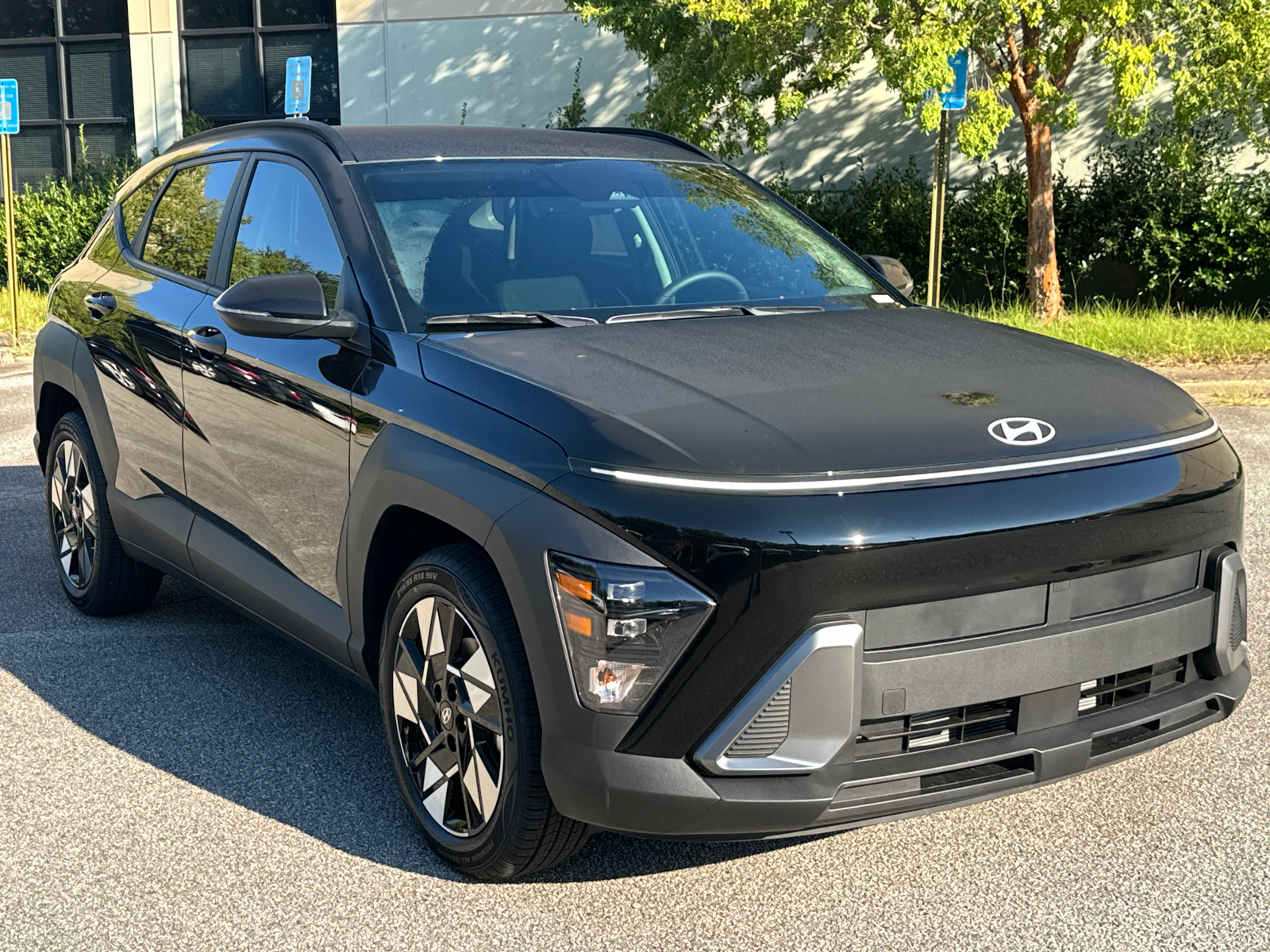 2025 Hyundai Kona SEL 3