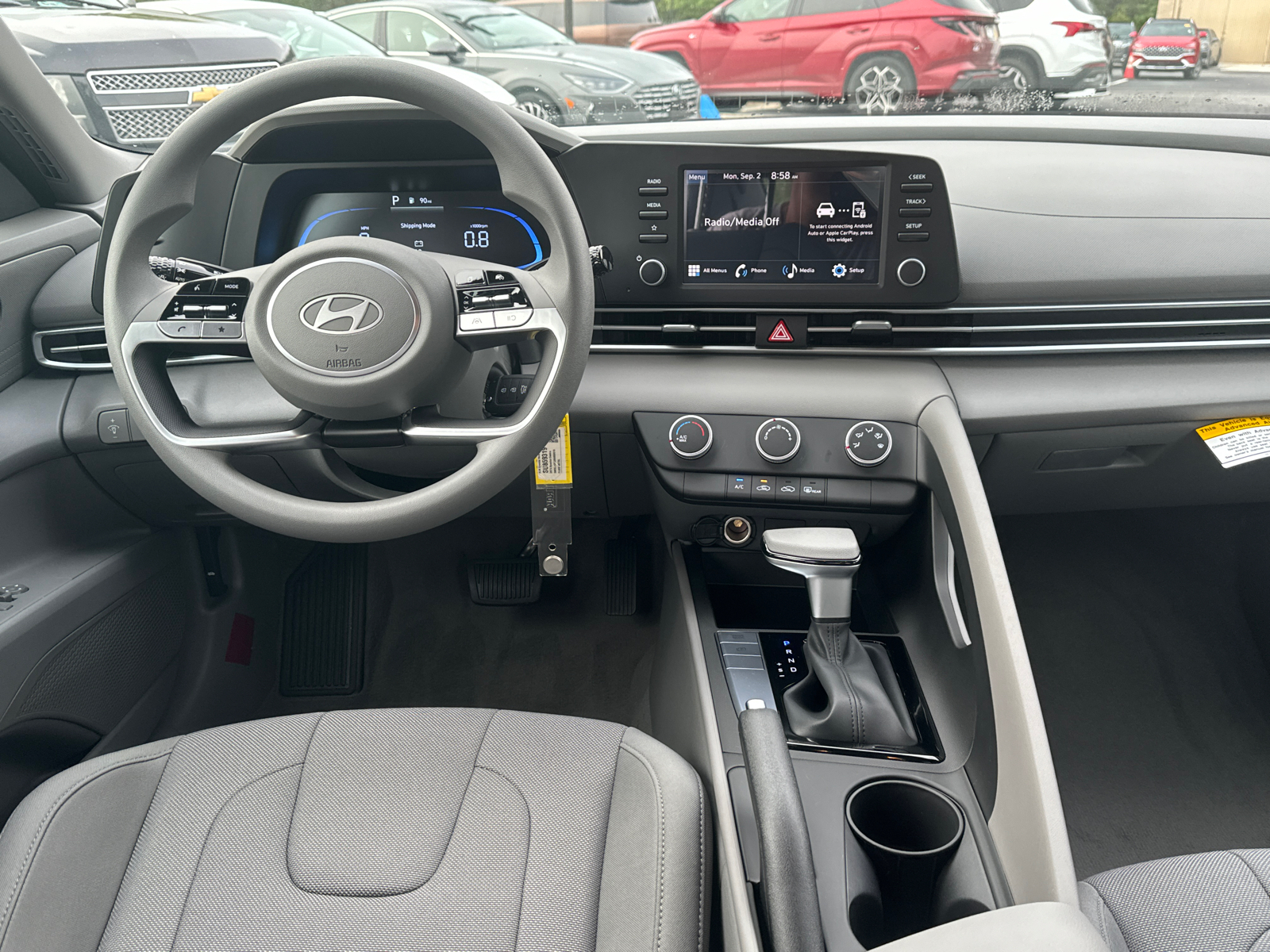 2025 Hyundai Elantra SE 23