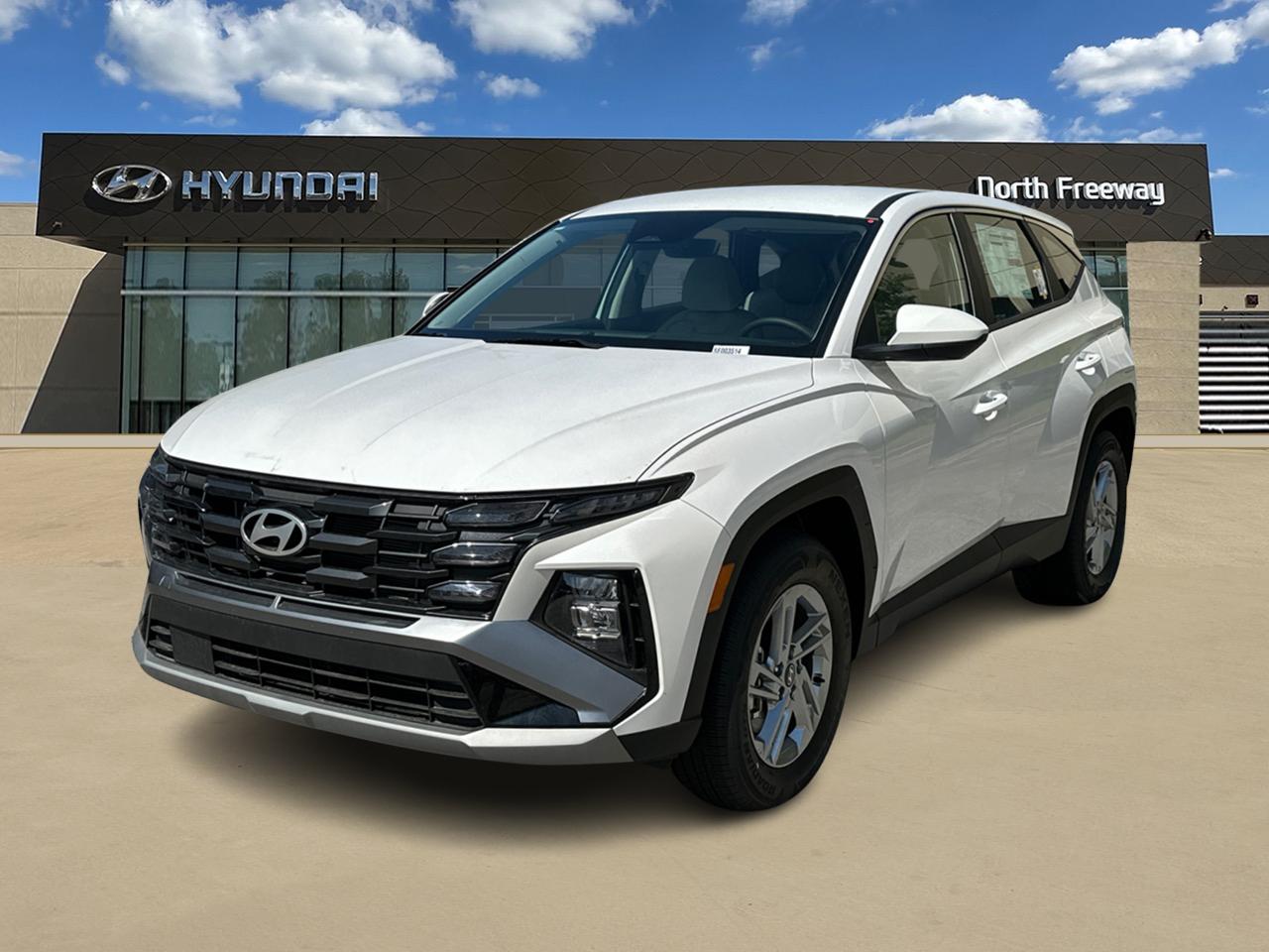 2025 Hyundai Tucson SE 1