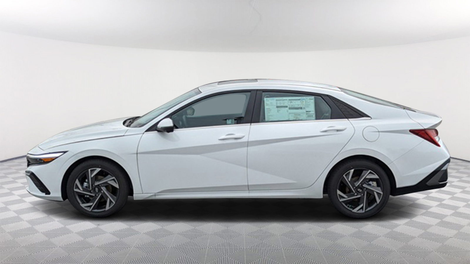 2024 Hyundai Elantra Limited 4