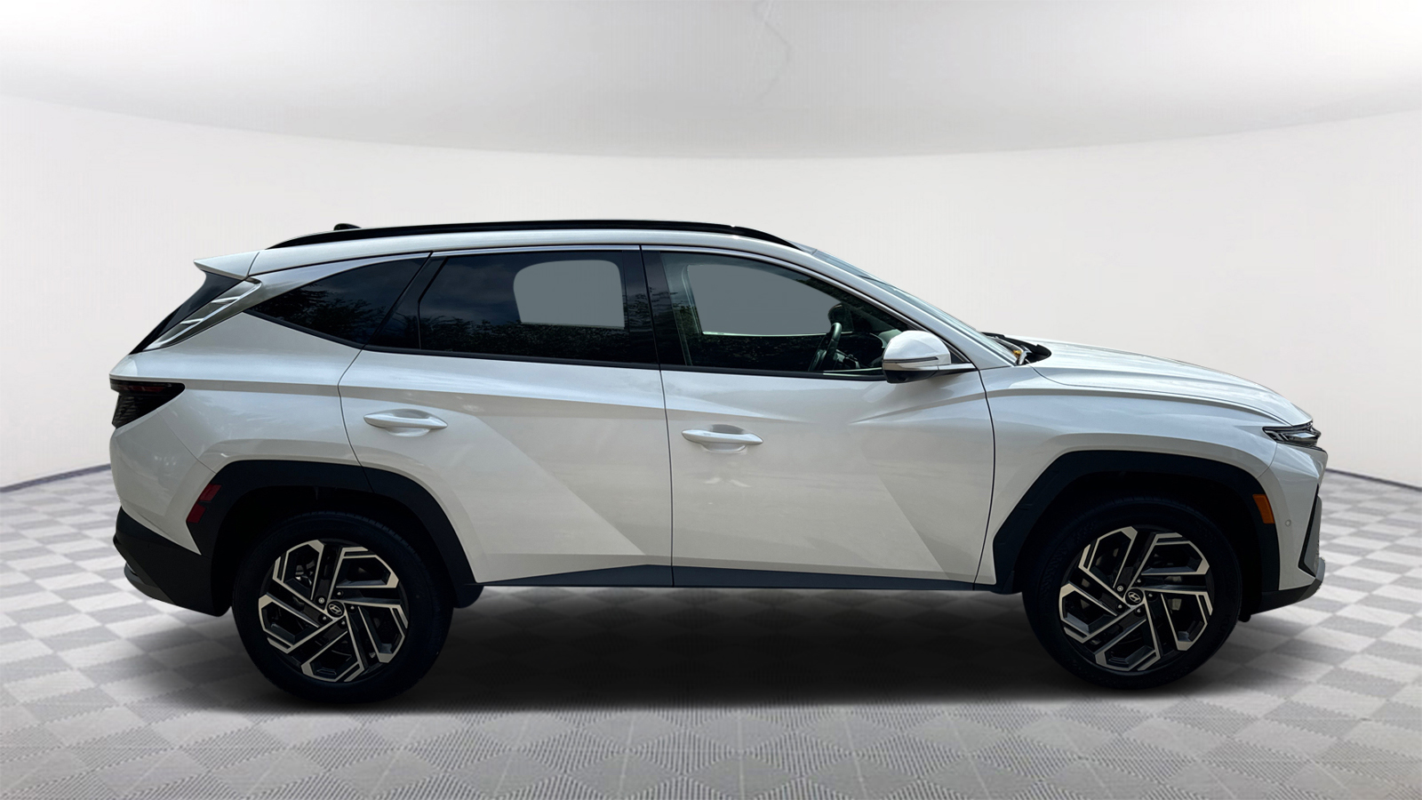 2025 Hyundai Tucson Limited 8