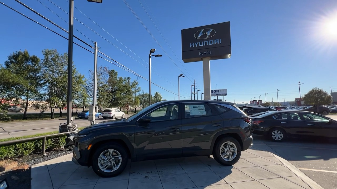 2025 Hyundai Tucson SE 2