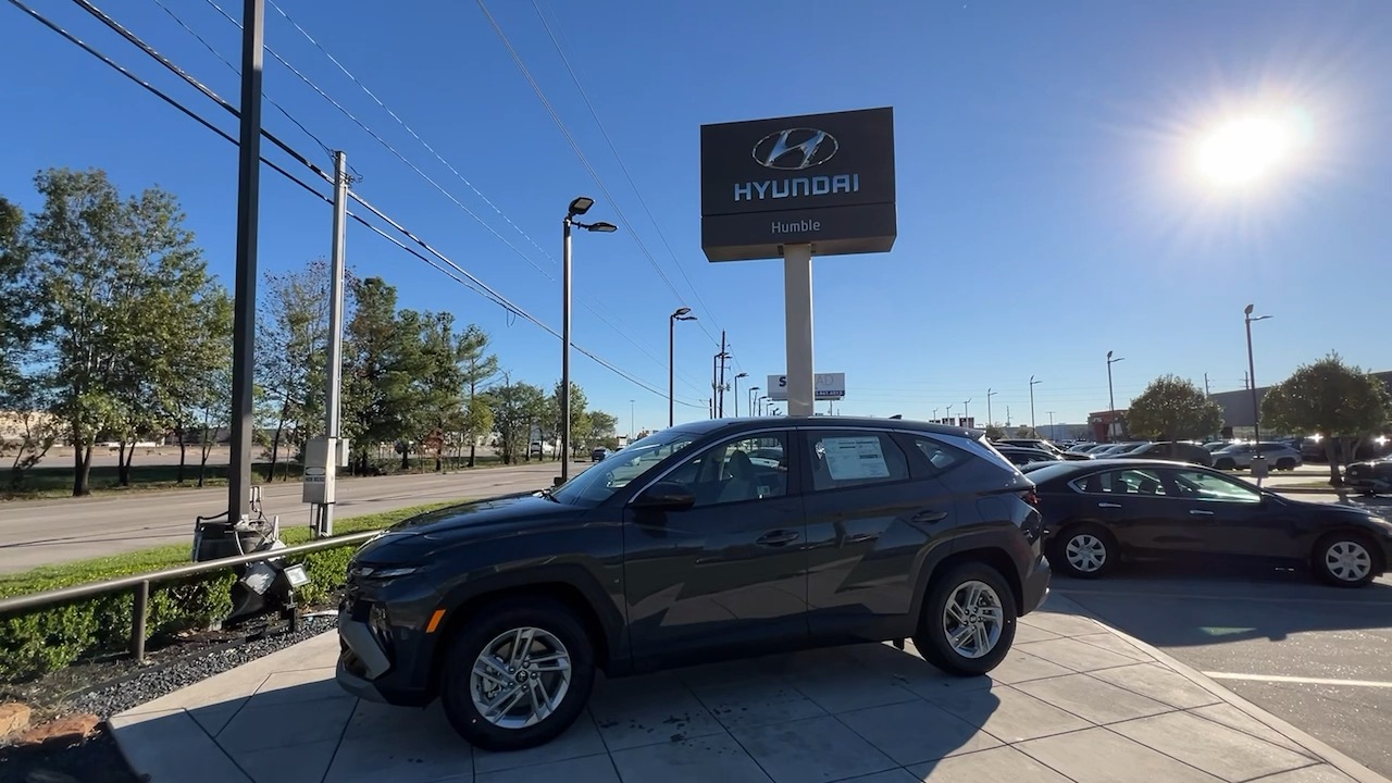 2025 Hyundai Tucson SE 3