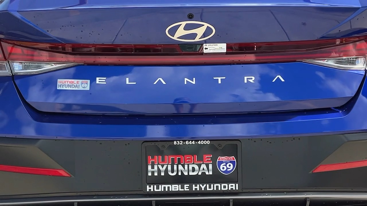 2024 Hyundai Elantra SEL 16