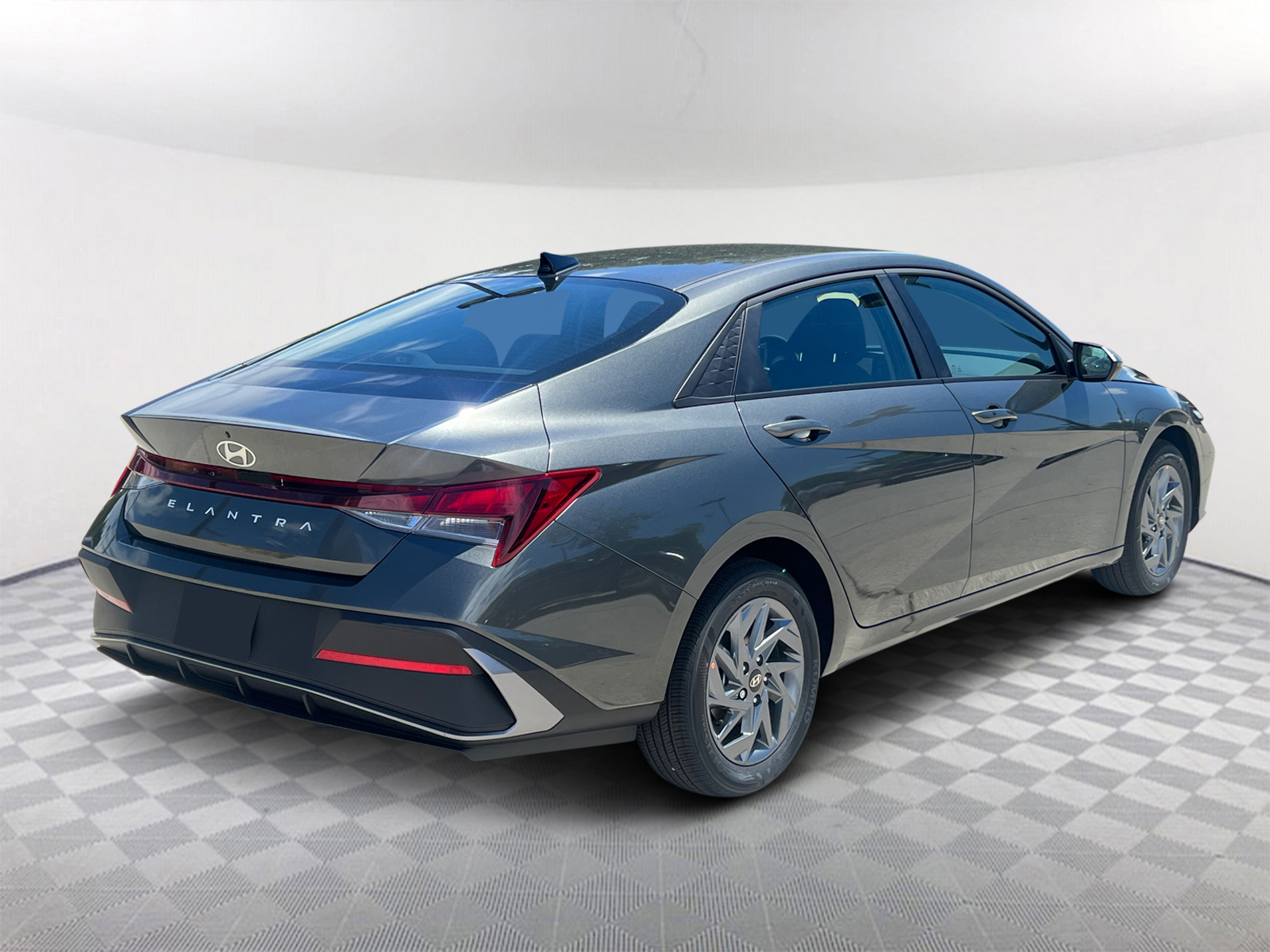 2024 Hyundai Elantra SEL 5