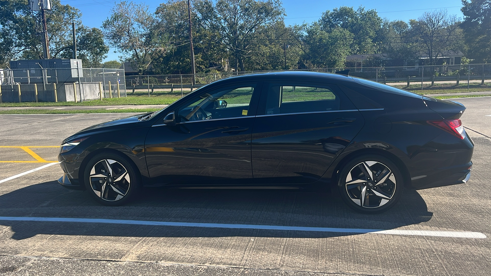 2021 Hyundai Elantra Limited 10