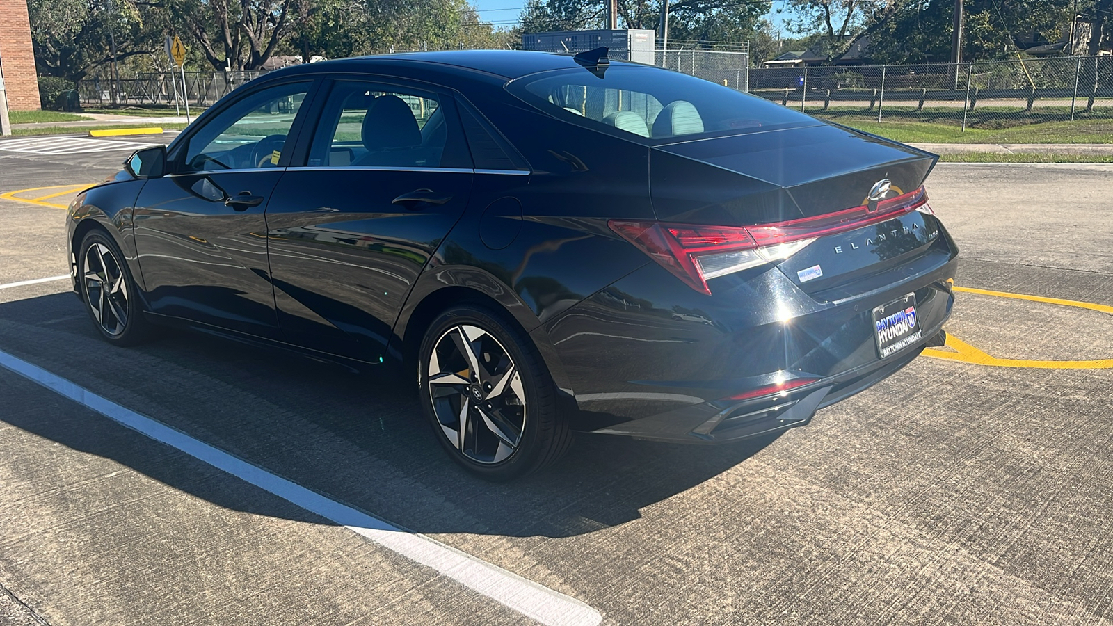 2021 Hyundai Elantra Limited 11