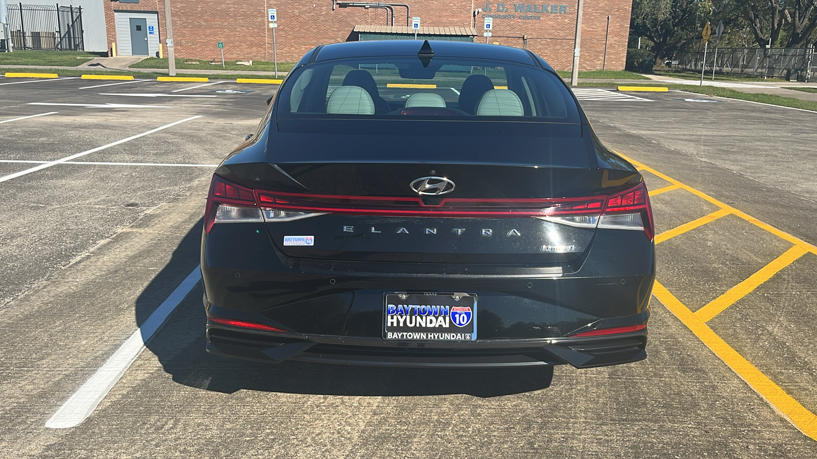 2021 Hyundai Elantra Limited 12