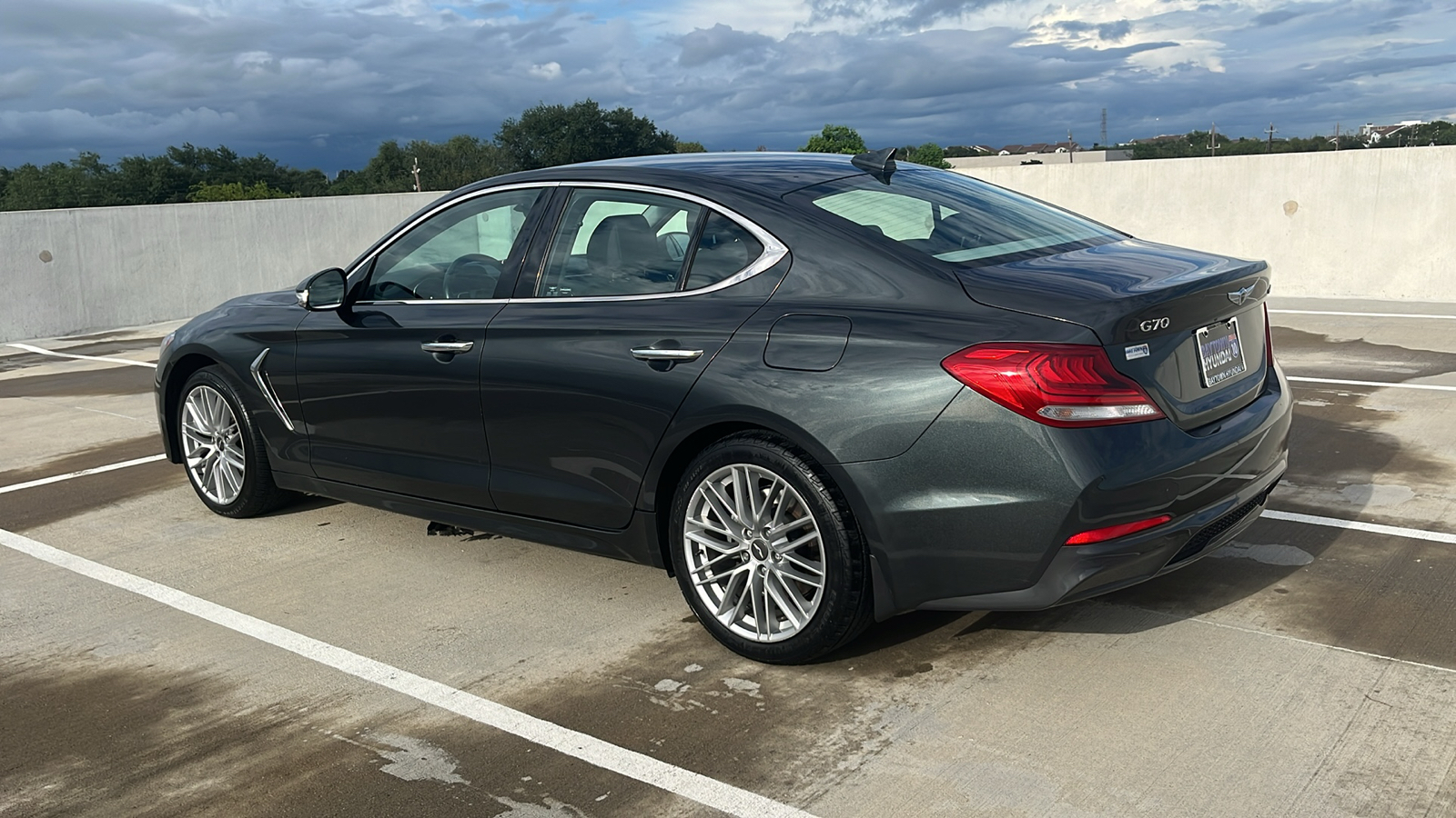 2020 Genesis G70 2.0T 9