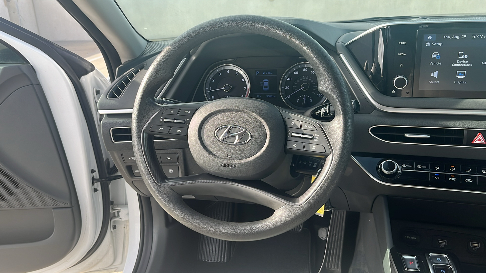 2020 Hyundai Sonata SE 24