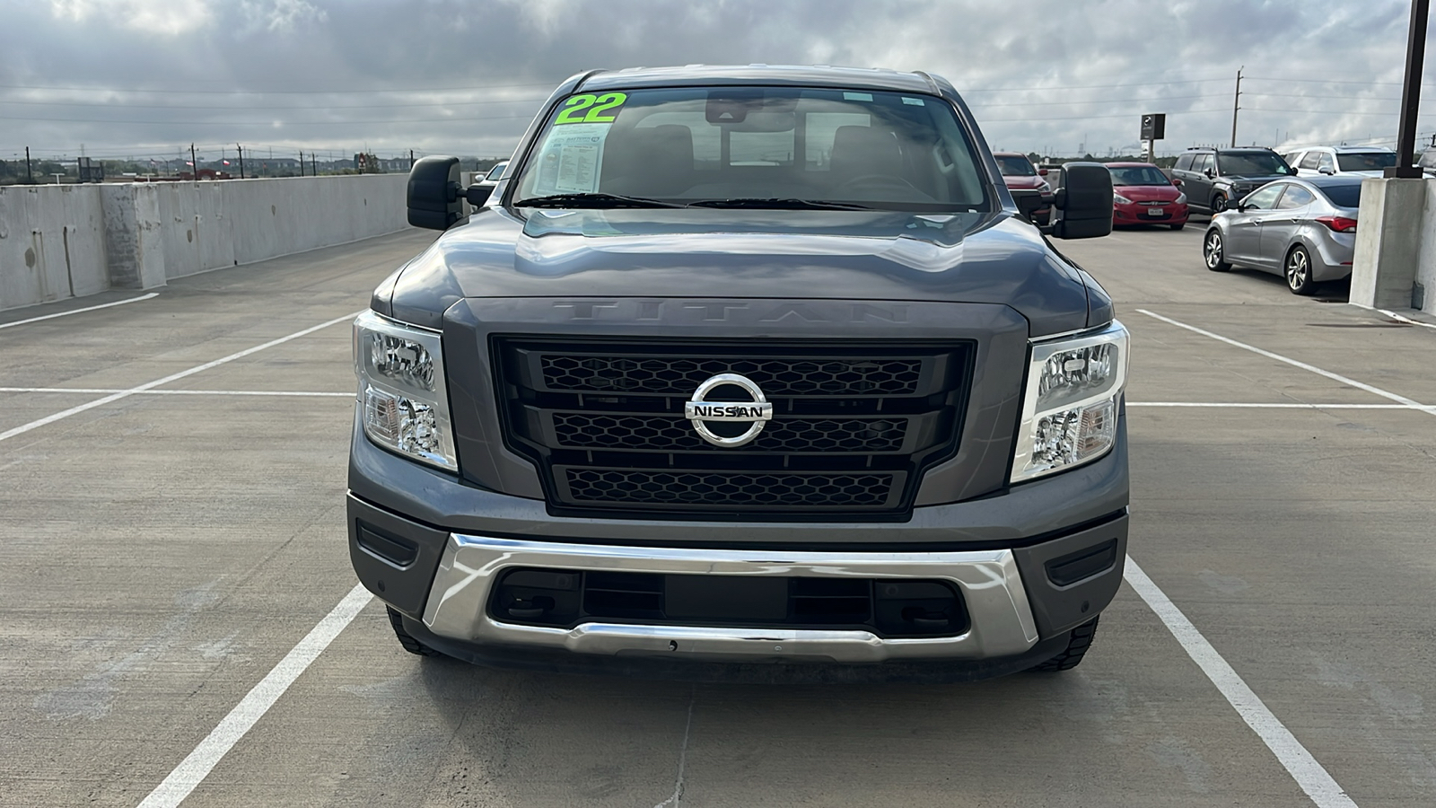 2022 Nissan Titan SV 6