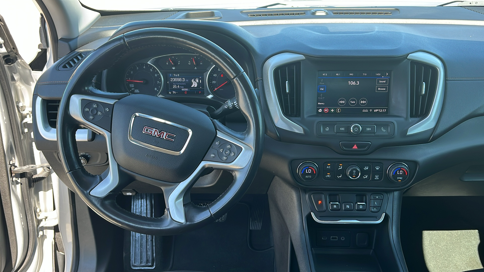 2020 GMC Terrain SLE 22