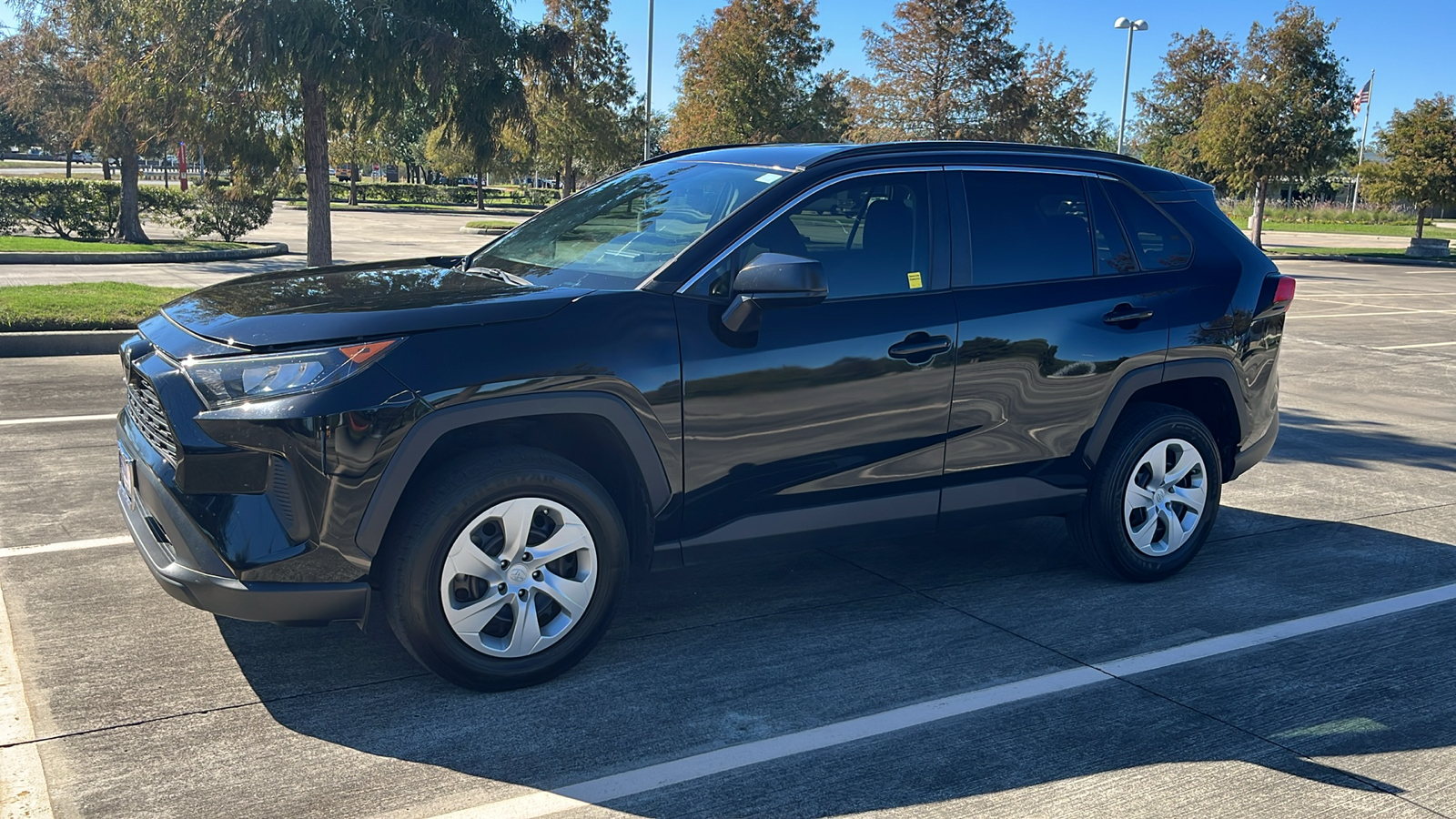 2021 Toyota RAV4 LE 7