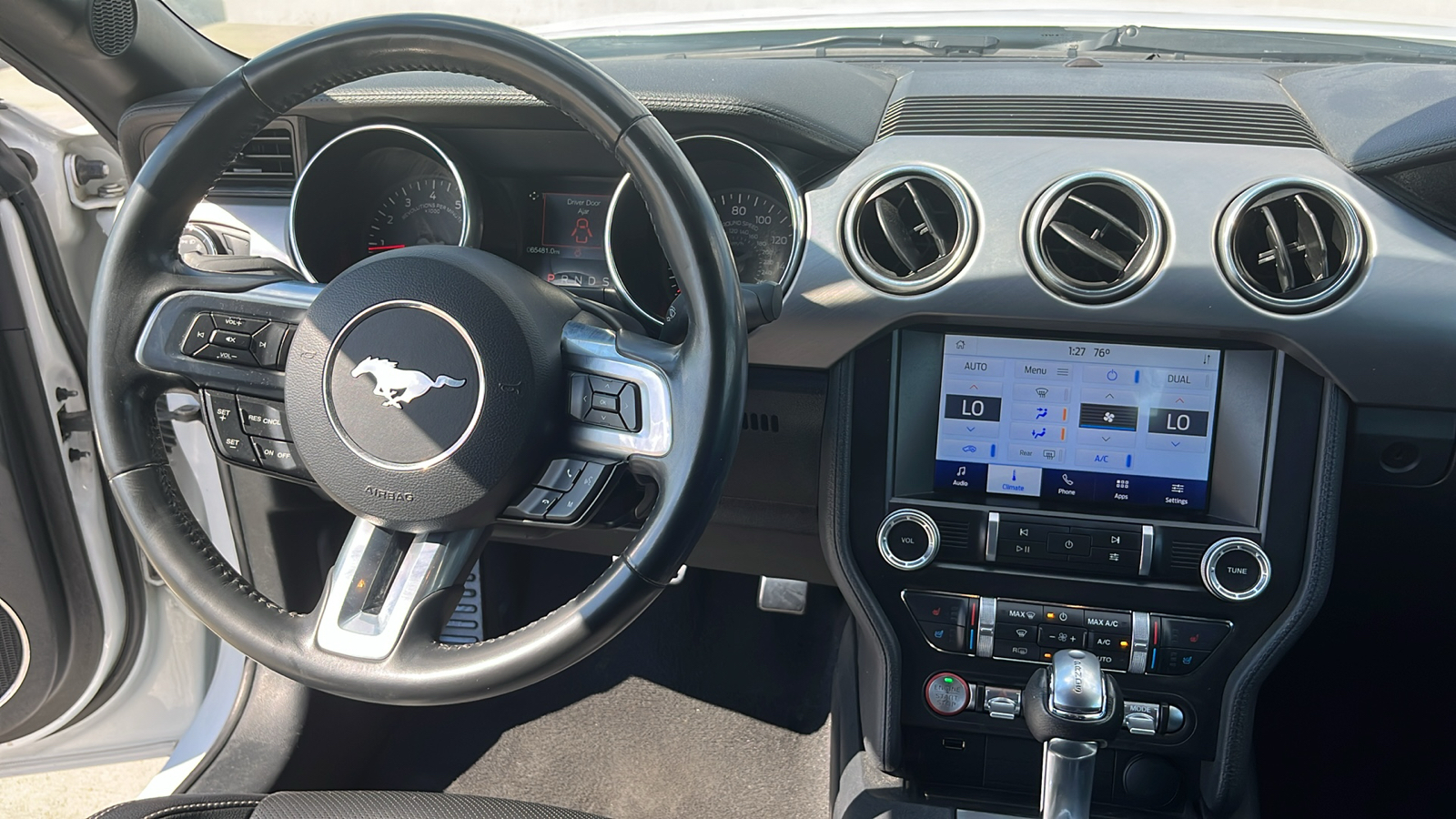 2022 Ford Mustang EcoBoost Premium 25