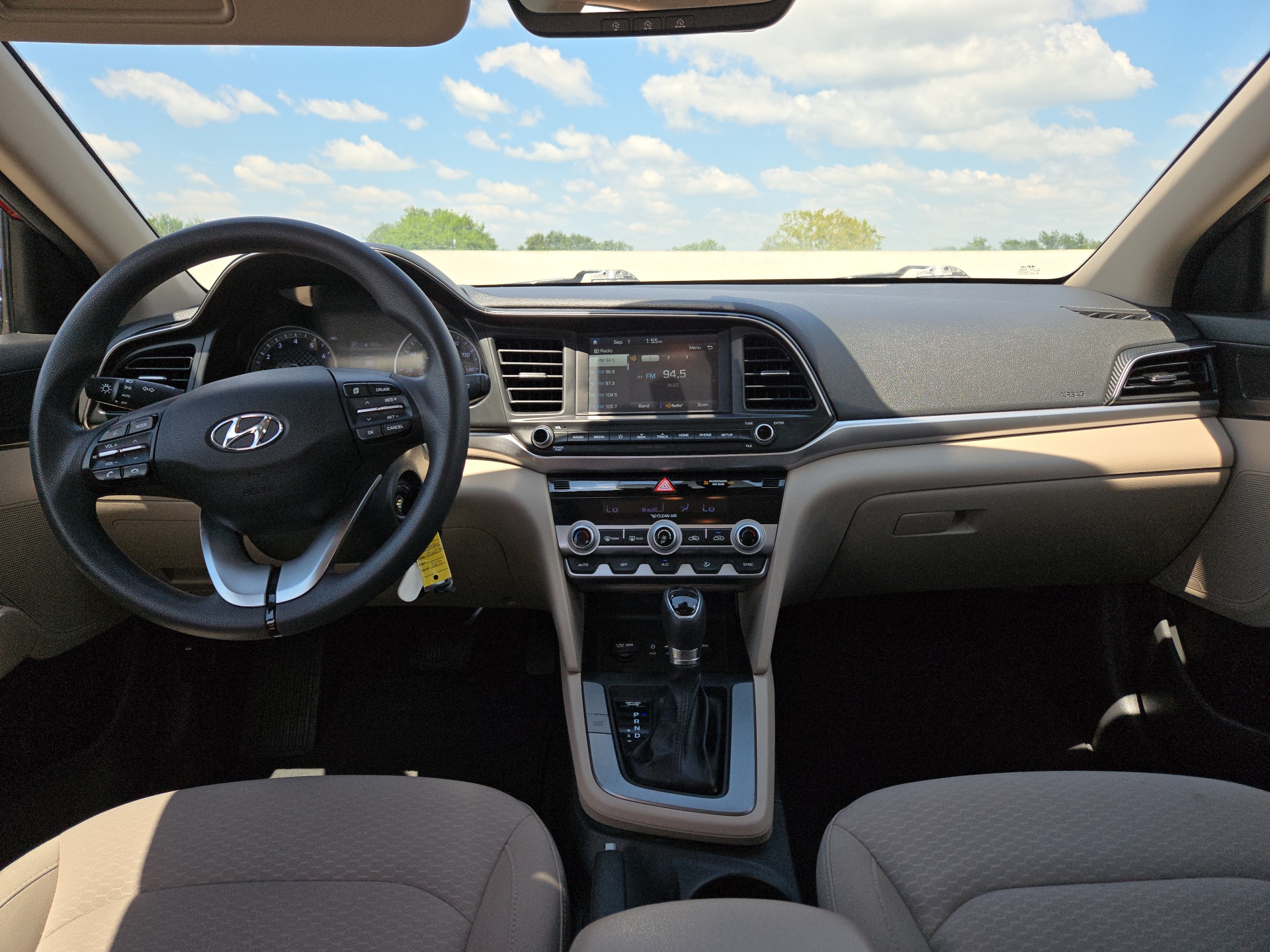 2020 Hyundai Elantra SEL 26