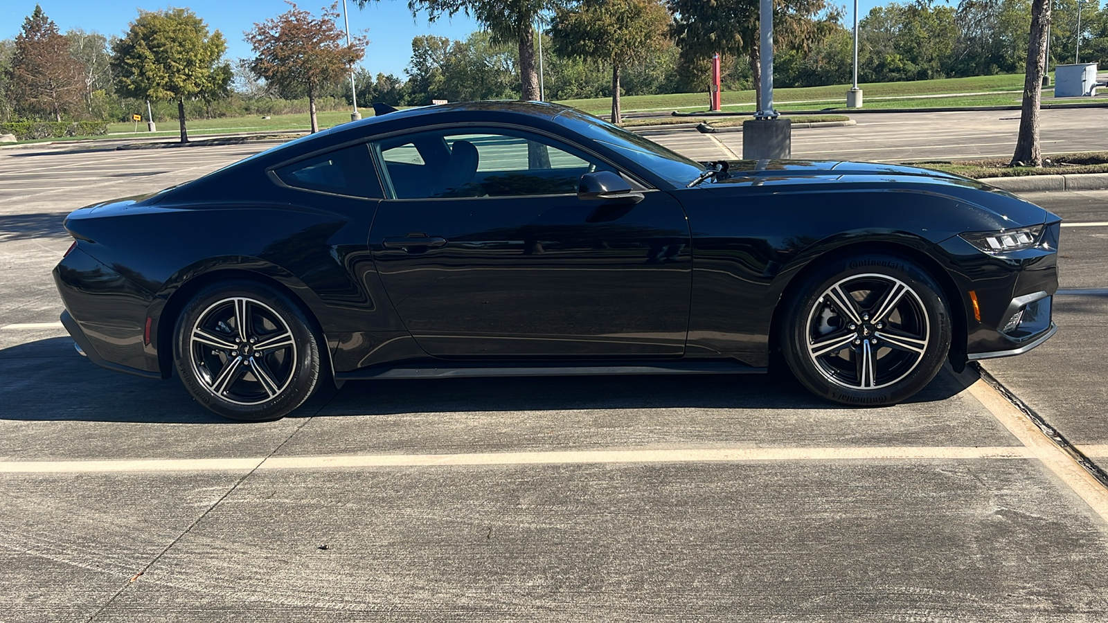 2024 Ford Mustang EcoBoost 12