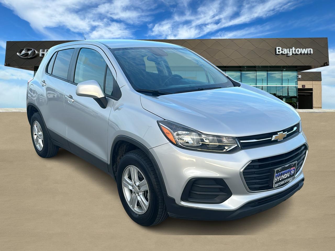 2020 Chevrolet Trax LS 1