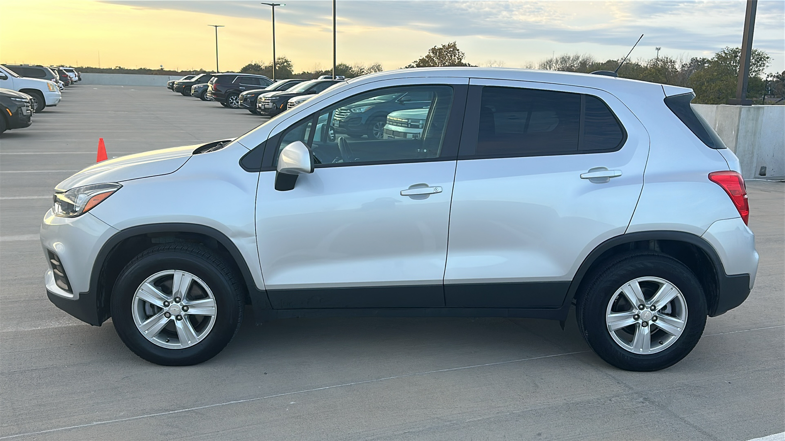 2020 Chevrolet Trax LS 7