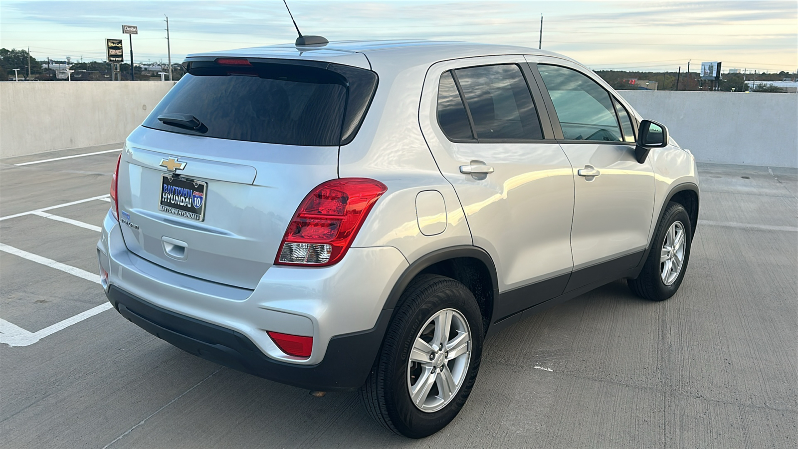 2020 Chevrolet Trax LS 10