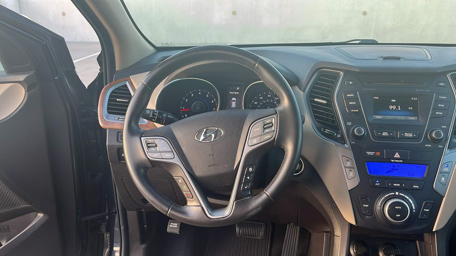 2015 Hyundai Santa Fe GLS 24