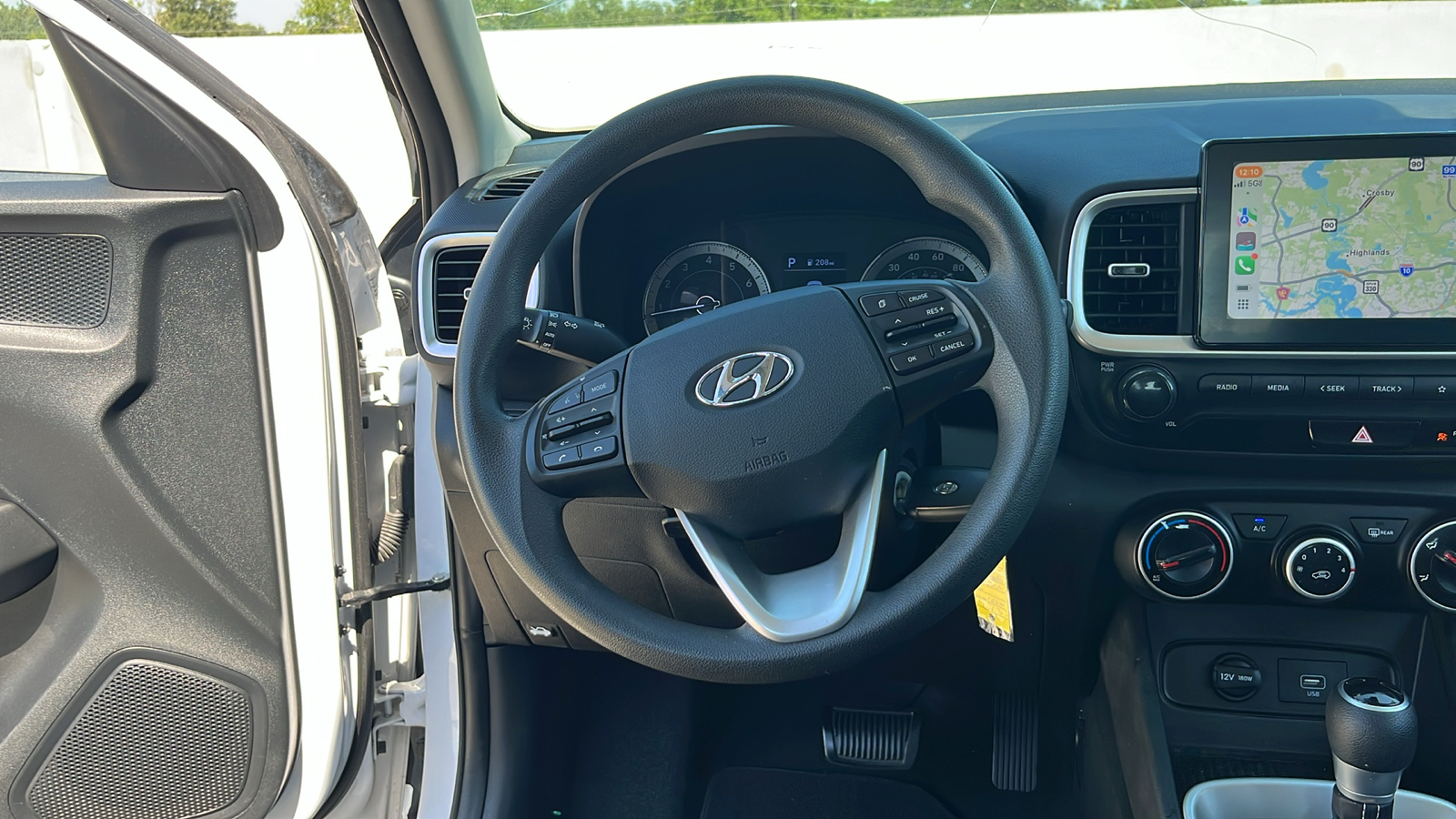 2021 Hyundai VENUE  23