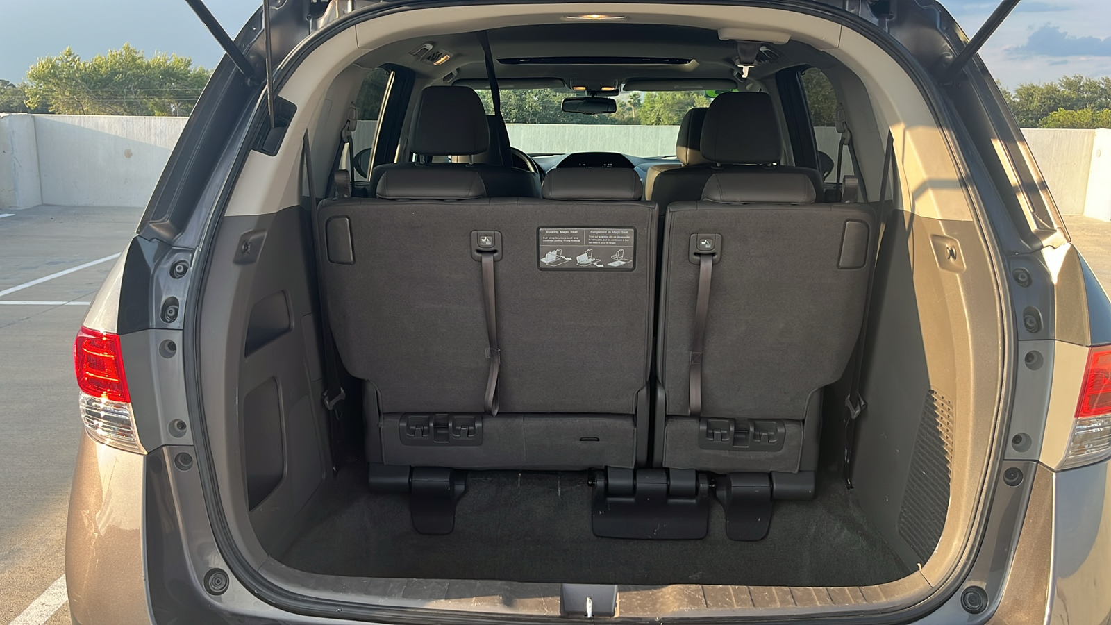 2015 Honda Odyssey EX-L 11