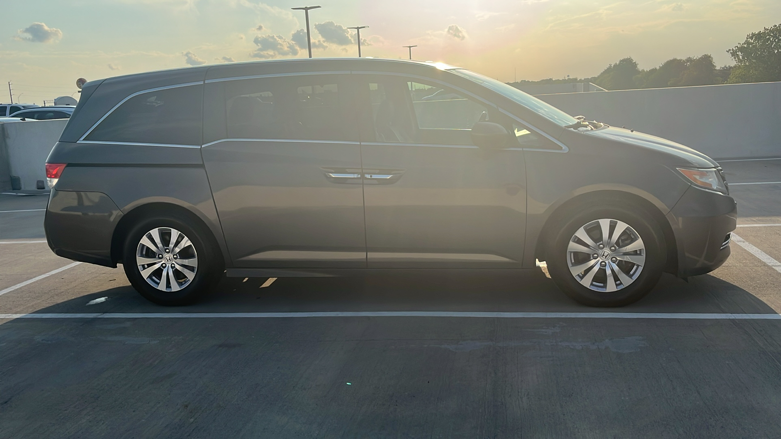 2015 Honda Odyssey EX-L 14