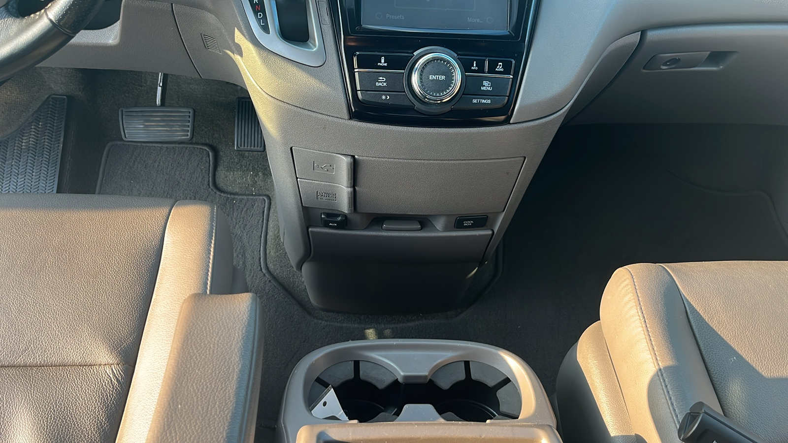 2015 Honda Odyssey EX-L 24