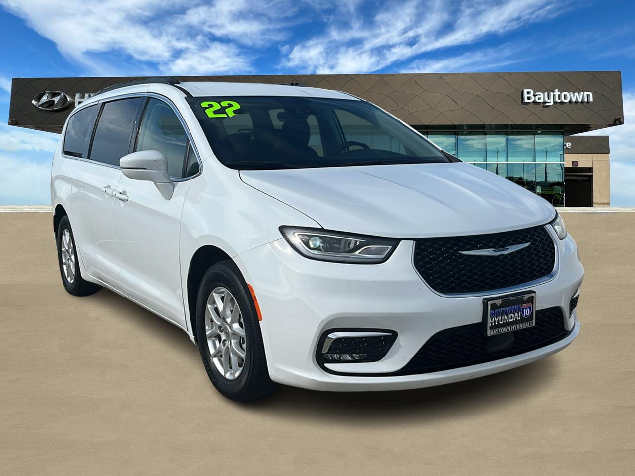 2022 Chrysler Pacifica Touring L 1