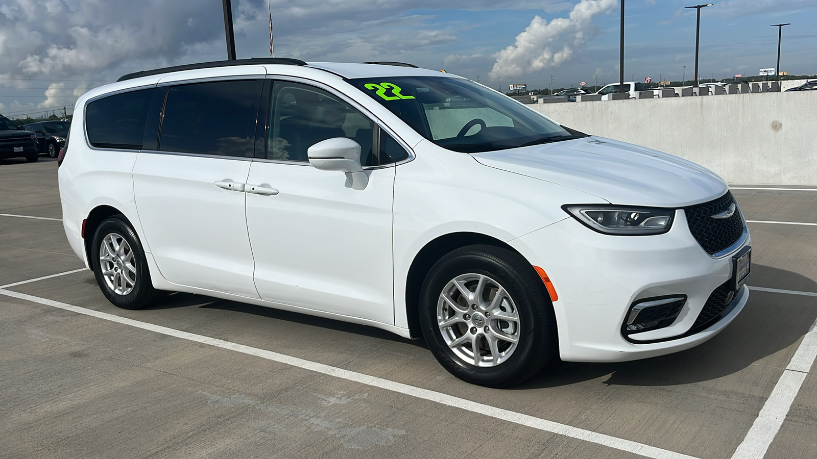 2022 Chrysler Pacifica Touring L 14