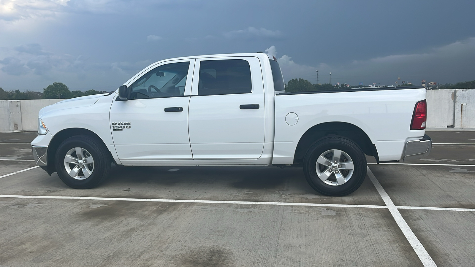 2022 Ram 1500 Classic SLT 8