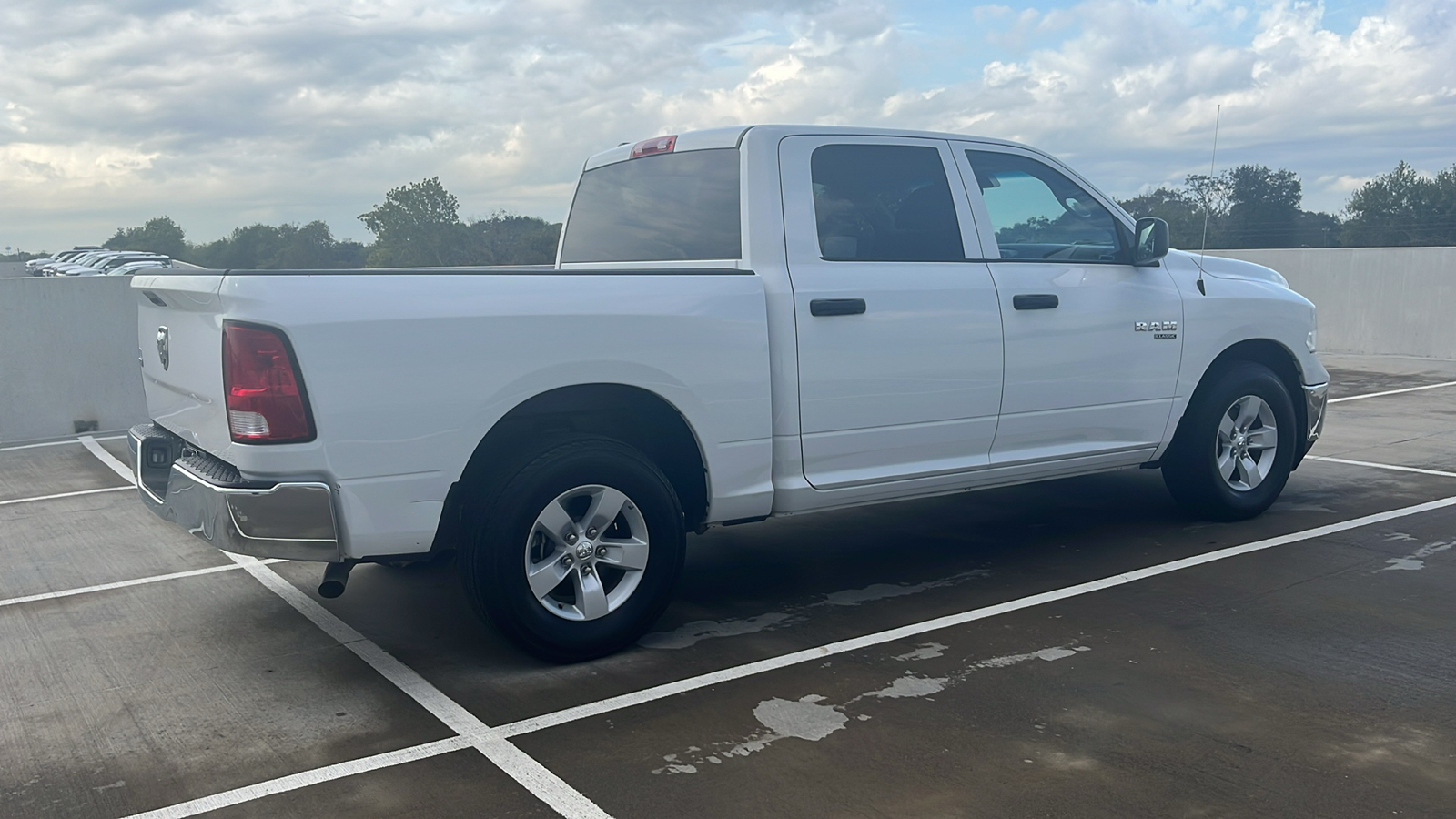 2022 Ram 1500 Classic SLT 11