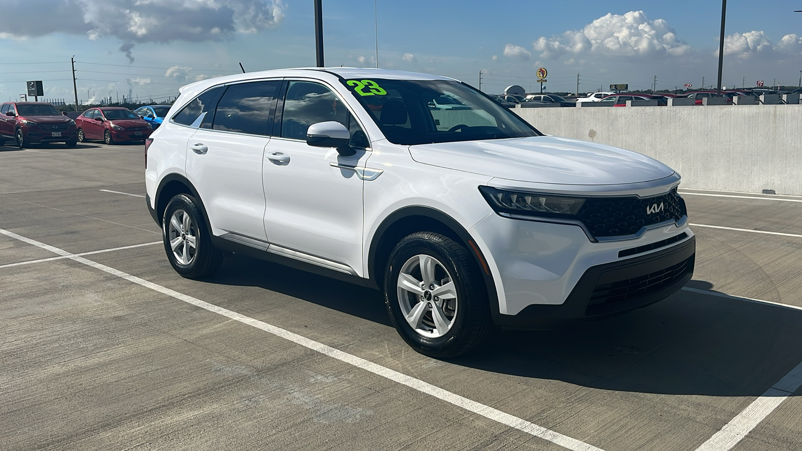 2023 Kia Sorento LX 14