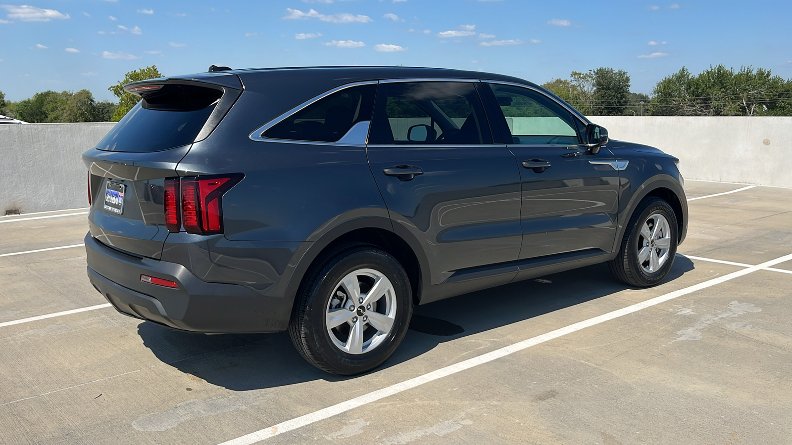 2023 Kia Sorento LX 12