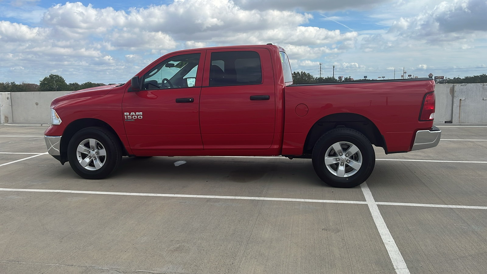 2022 Ram 1500 Classic SLT 8