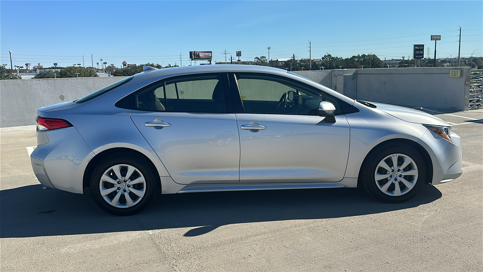 2022 Toyota Corolla LE 11