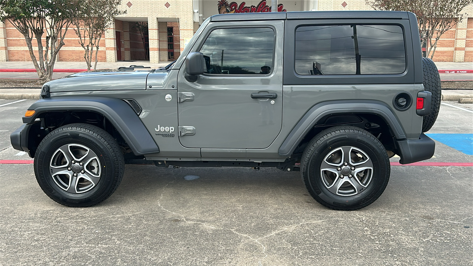 2020 Jeep Wrangler Sport S 6