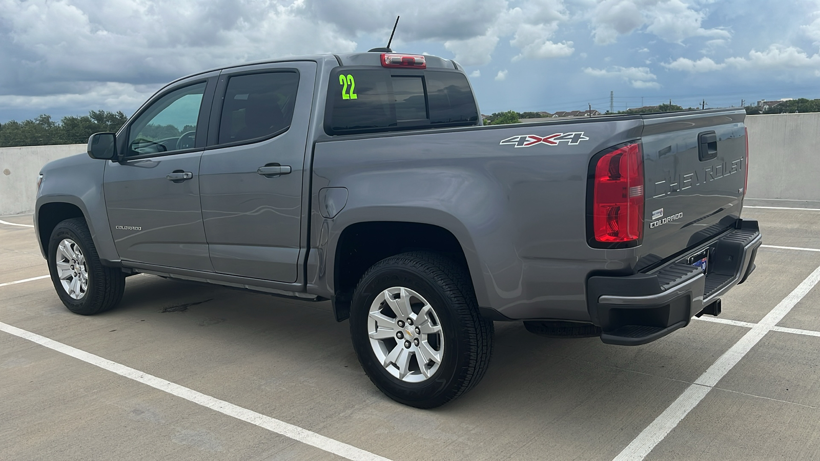 2022 Chevrolet Colorado 4WD LT 9