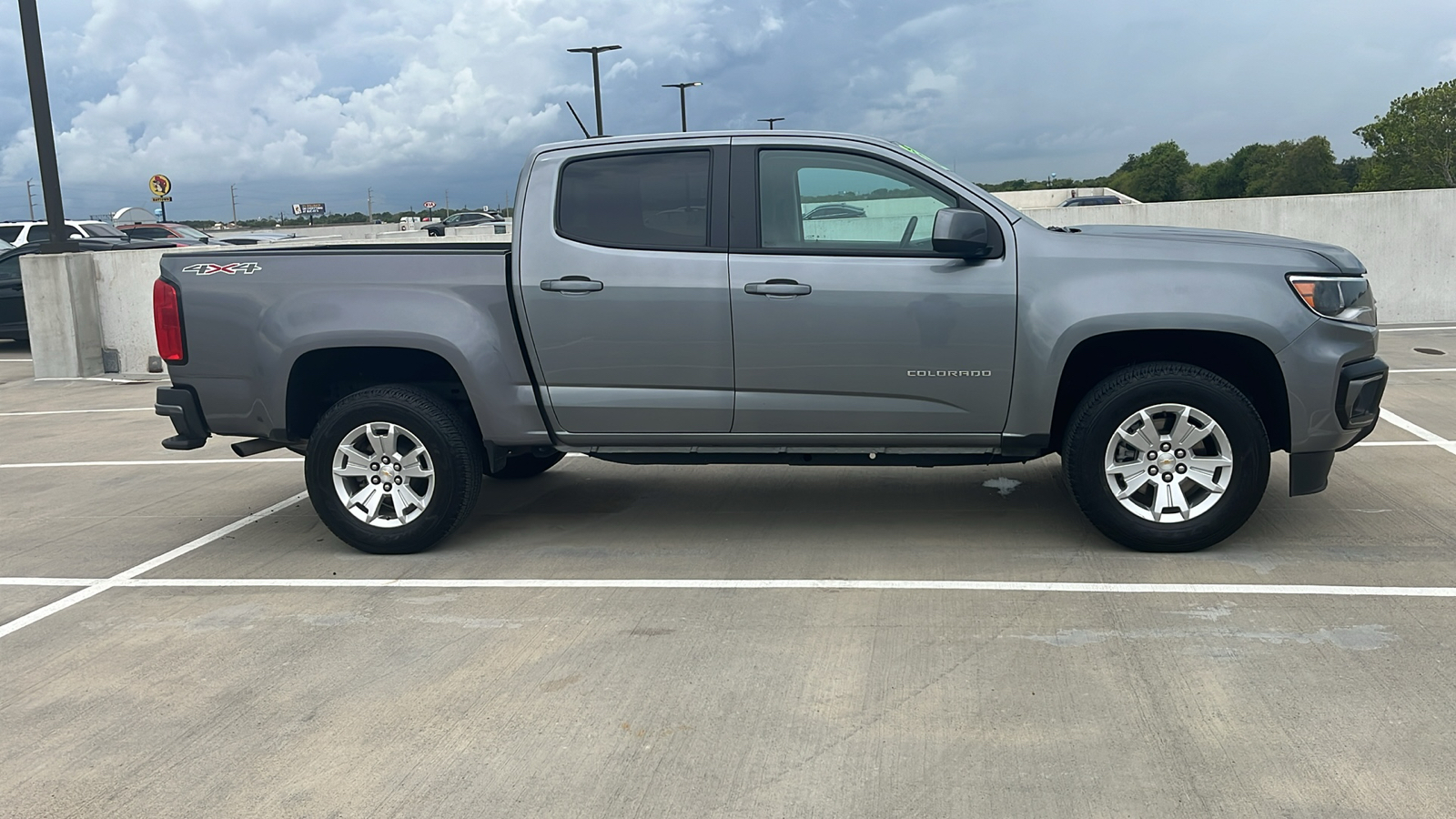 2022 Chevrolet Colorado 4WD LT 13