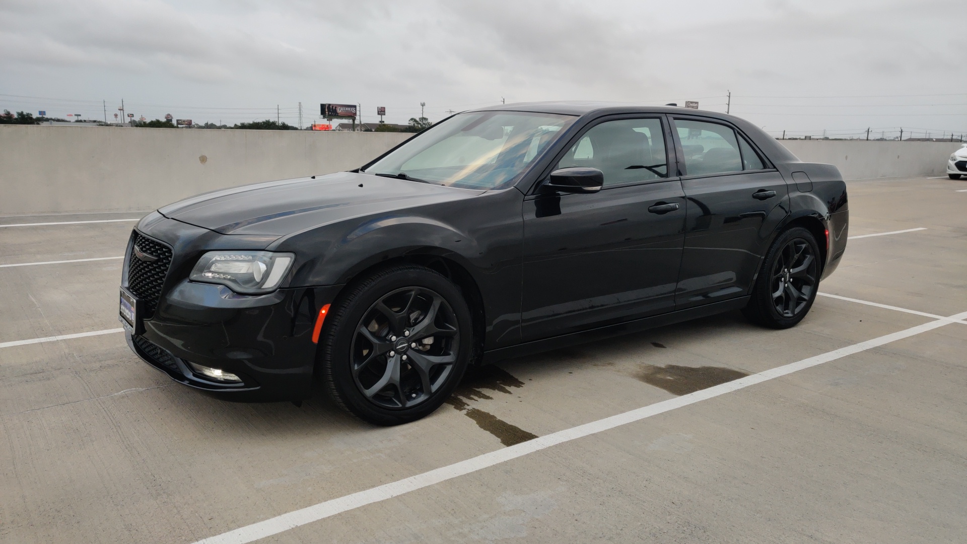 2022 Chrysler 300 300S 9