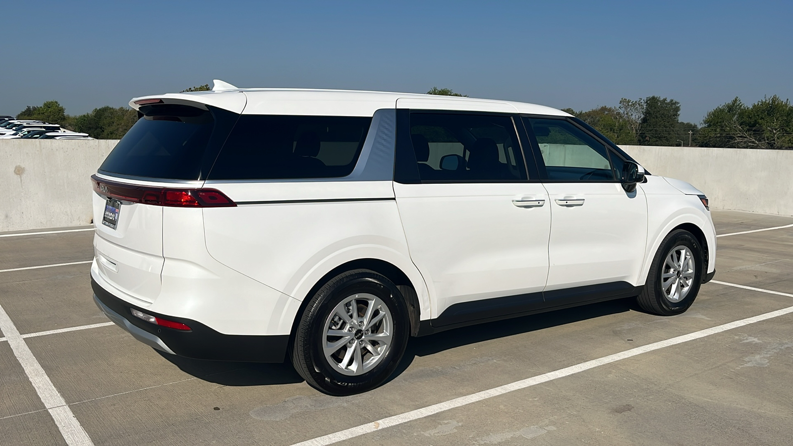 2023 Kia Carnival LX 11